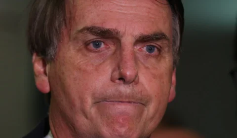 Pen drive de Bolsonaro apreendido deve passar por análise da PF