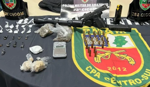 Grupo de jovens é preso com drogas após atirar contra polícia em Manaus