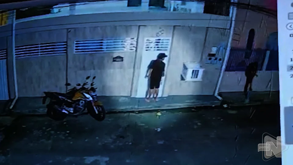 VÍDEO: homem encontra irmã morta em residência na Zona Oeste de Manaus