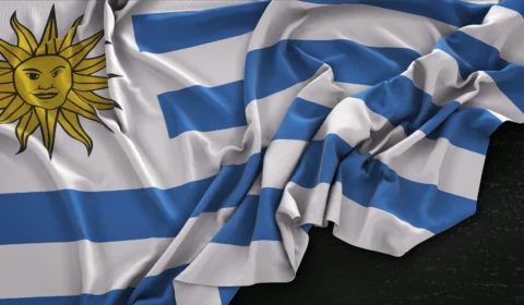 Inflação na Argentina vai a 109% ao ano, maior valor em quase 32 anos