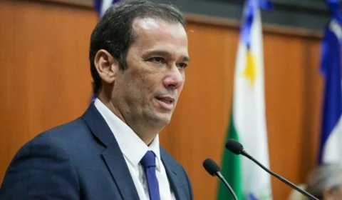 Deputado denuncia perseguição de governador por disputa de cargo no TCE-RR