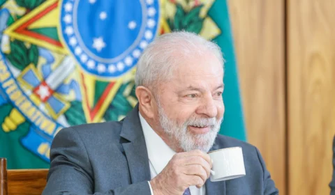 Lula afirma que pretende testar base aliada a cada votação no Congresso