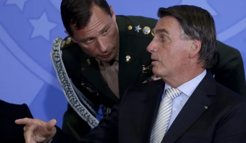 Tenente-coronel Mauro Cid depõe à CPMI do 8 de Janeiro nesta terça, 11