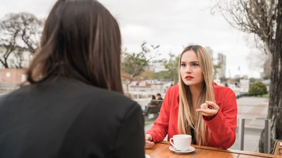 Mercúrio retrógrado acaba nesta segunda, mas ainda podem rolar confusões