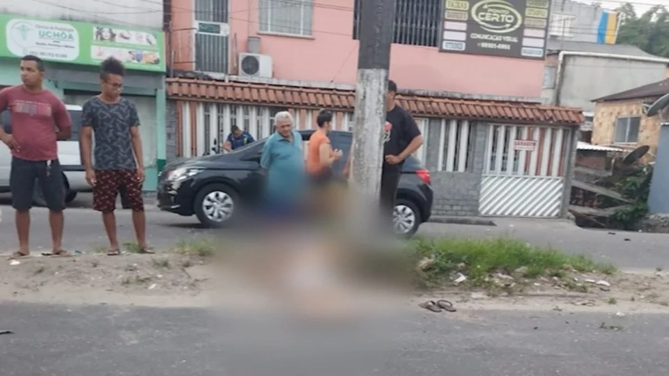 VÍDEO: motociclista perde o controle e morre após passar por quebra-mola