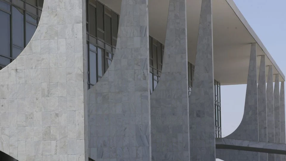 Governo de Lula pagou ao Congresso R$ 1 bilhão em menos de 13 dias