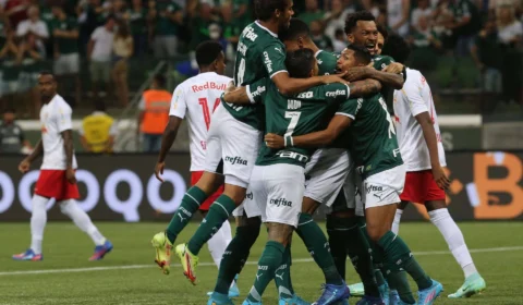 Palmeiras x Bragantino: confira escalações e horário do jogo neste sábado, 13