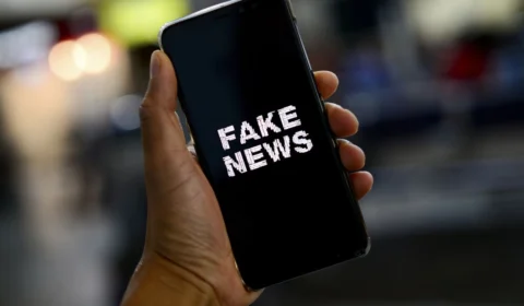 Google retira texto contra PL das Fake News após ameaça de multa de R$ 1 milhão
