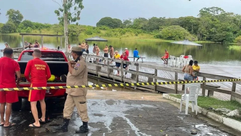 Jovem morre afogado durante mergulho em balneário de Parintins, no AM