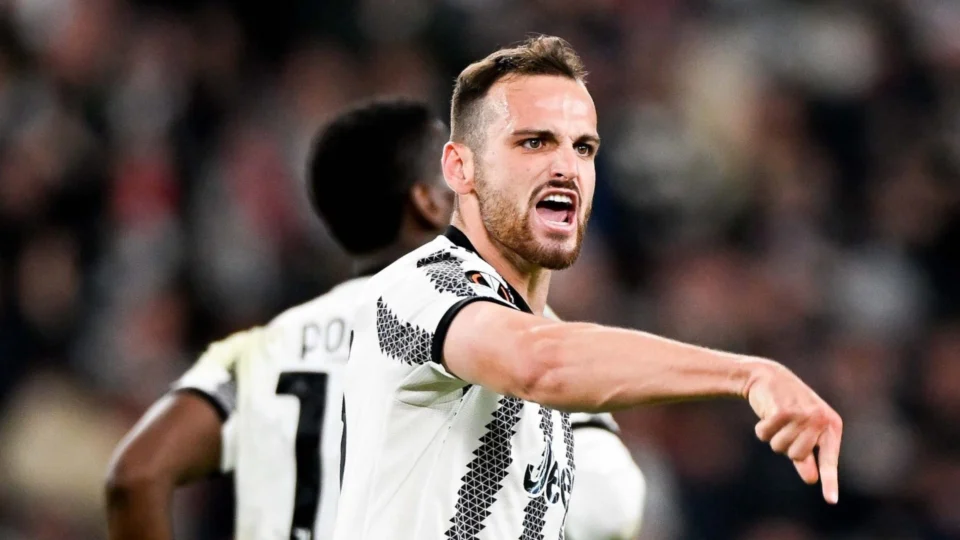 Juventus empata com Sevilla pela ida da semifinal da Europa League