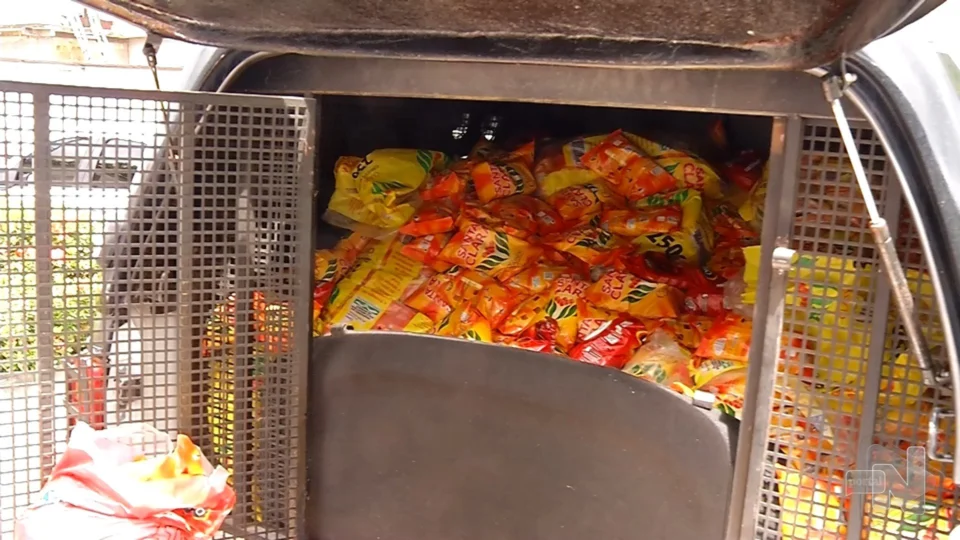 VÍDEO: suspeitos de roubar duas toneladas de café são presos em Manaus