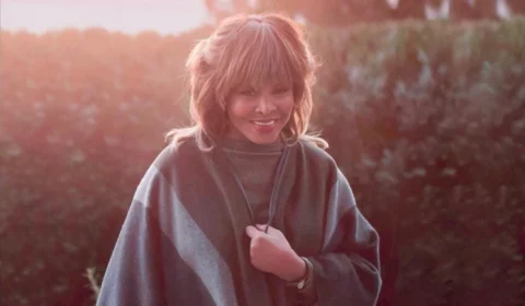 Tina Turner: artistas e admiradores prestam homenagens em perfil da cantora