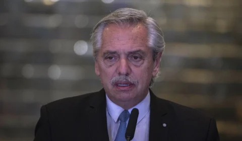 Presidente da Argentina vem ao Brasil pela terceira vez neste ano