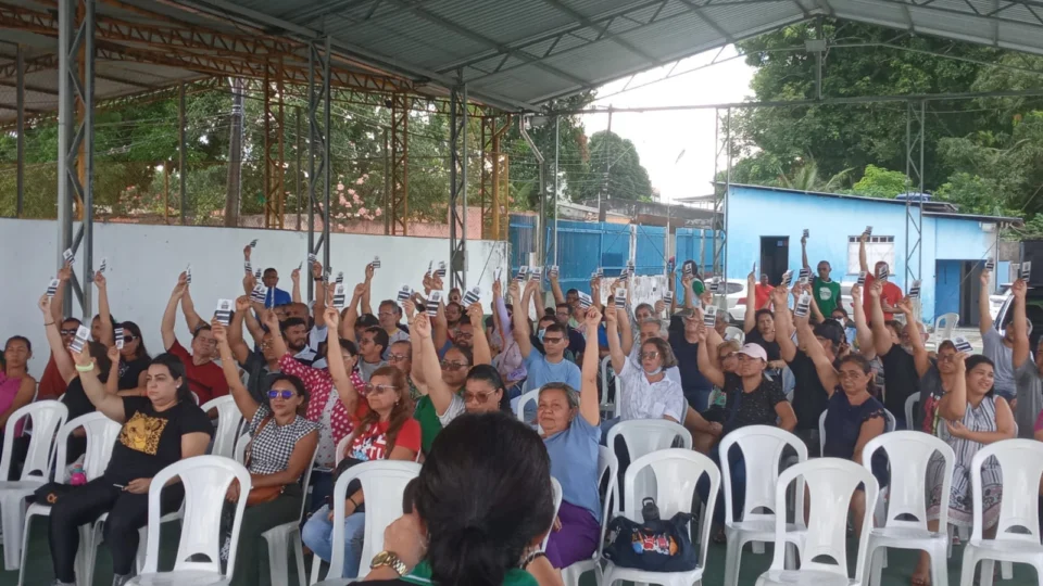 Data-base: professores votam contraproposta da Semed na terça (6), em Manaus