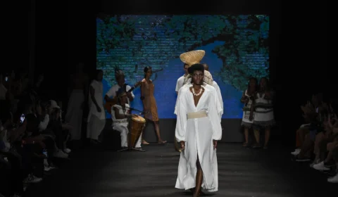 Desfile de moda amazônica realça artistas locais no Amazon Poranga Fashion