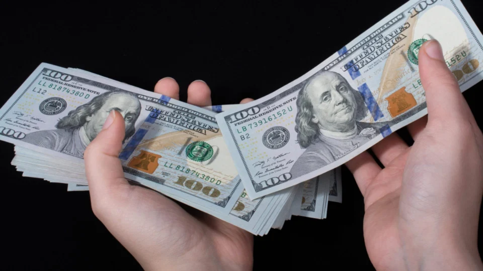 Loteria americana premia apostador com US$ 1,22 bilhão