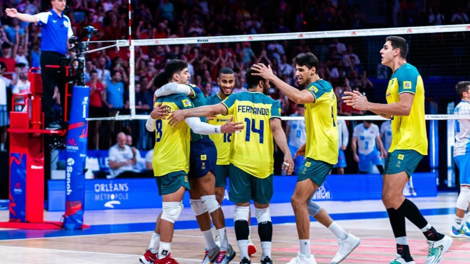 Liga das Nações: seleção brasileira de vôlei vence Eslovênia por 3 sets a 1