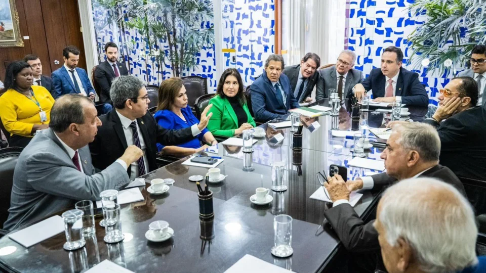 Arcabouço fiscal: relator apresenta documento final para CAE, no Senado