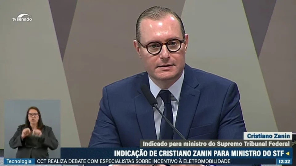 Vaga no STF: Cristiano Zanin é aprovado em sabatina da CCJ no Senado