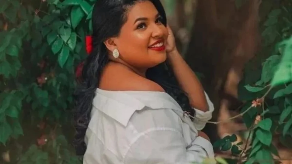 Médica morre de embolia pulmonar após viajar com fratura no pé para Acre