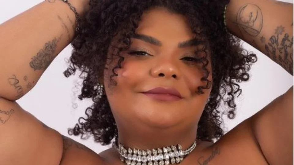 ‘Não podemos nos calar’, diz filha de Arlindo Cruz sobre caso de assédio