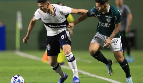 Sul-Americana: Goiás perde gols, empata com Gimnasia-ARG e pode se complicar