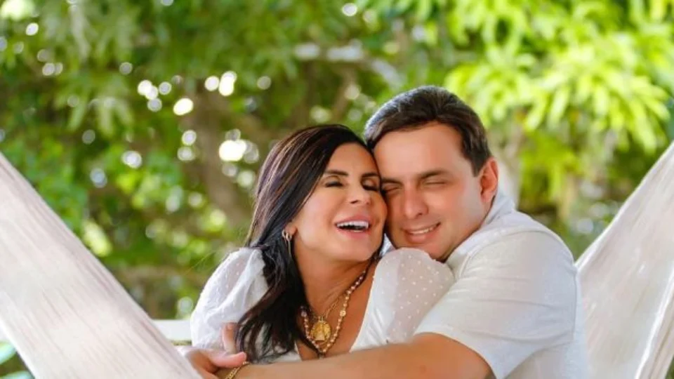 Gretchen revela intimidades de casamento com saxofonista Esdras de Souza