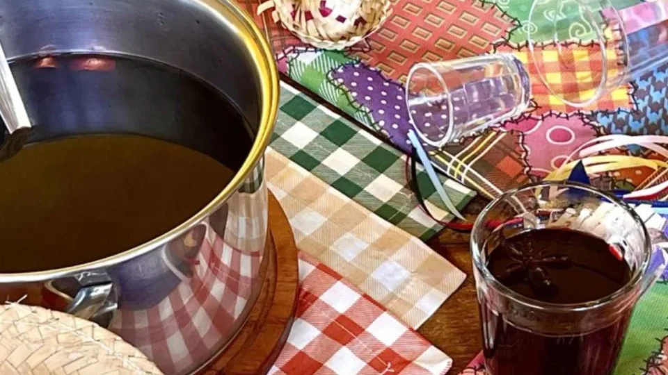 Receita Fácil – Quentão de vinho simples: opção prática pronta em 15 minutos