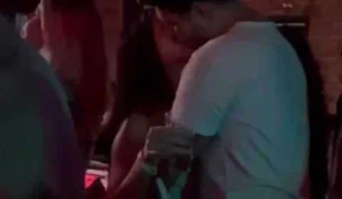 VÍDEO: ex-BBB Larissa é flagrada aos beijos com Mussi e internet reage