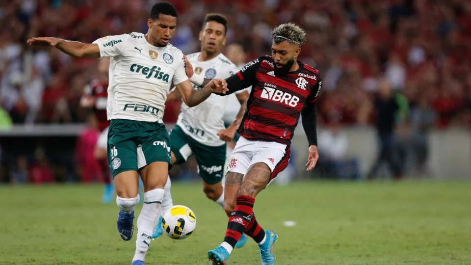 Brasileirão: Flamengo enfrenta Palmeiras pela 14ª rodada neste sábado, 8