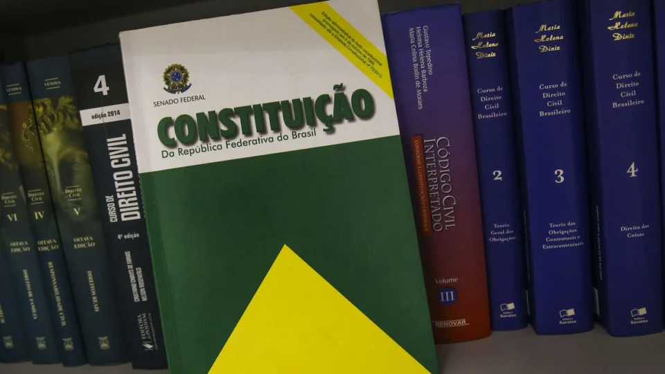 Constituição Federal terá versão indígena; lançamento é nesta quarta (19)