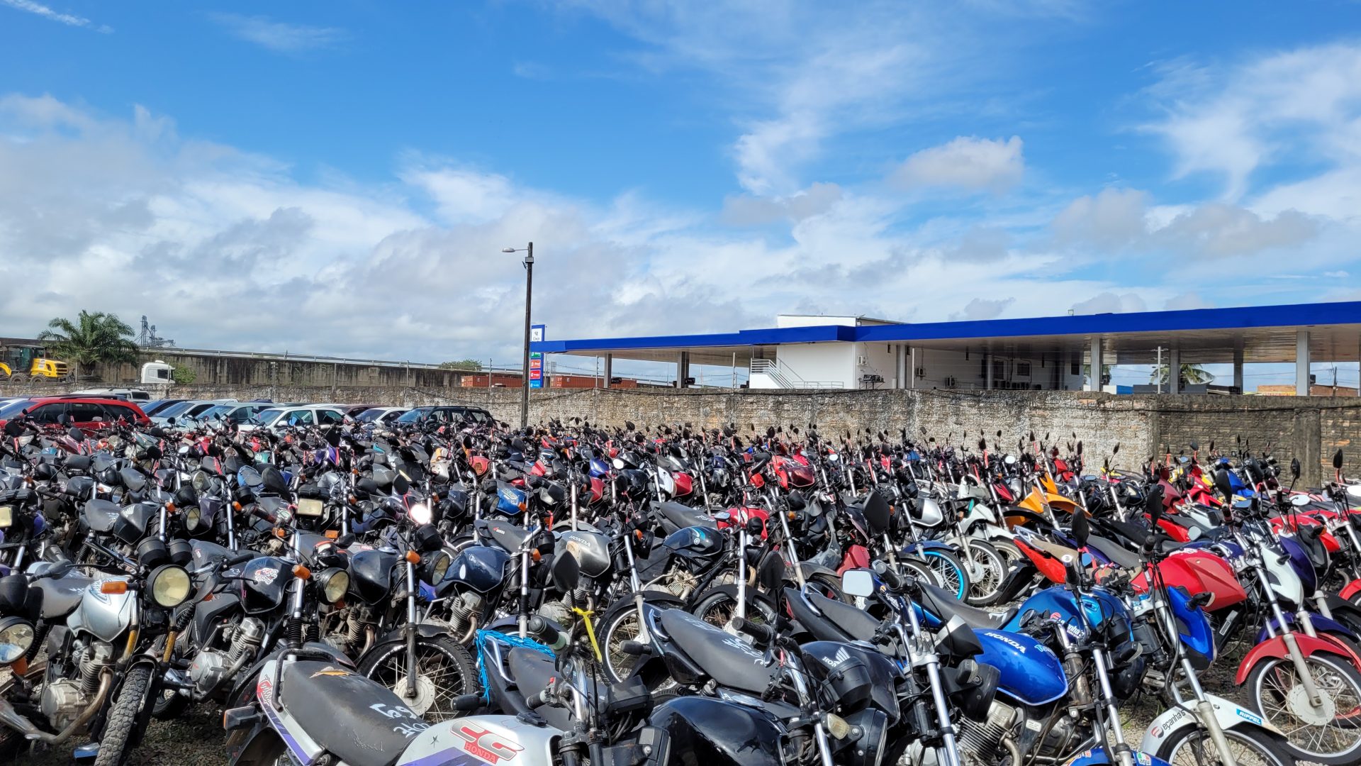 Detran Roraima promove leilão virtual de 278 veículos apreendidos