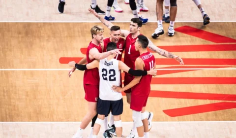 Vôlei masculino: EUA vence atual campeã mundial e vai para a final da VNL