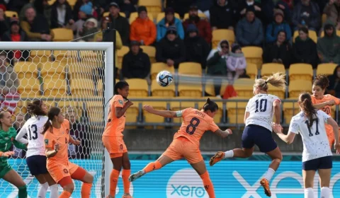 Estados Unidos empata com Holanda e permanece na liderança do Grupo E da Copa