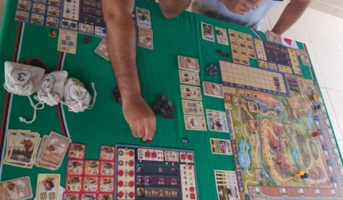 Evento gratuito apresenta jogos de tabuleiro modernos em Roraima