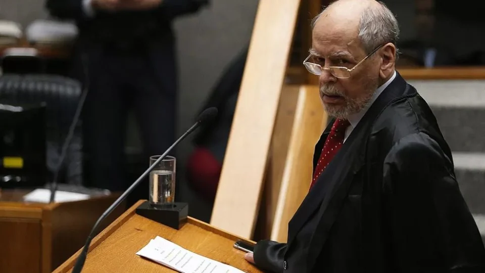 Ex-ministro do STF Sepúlveda Pertence morre em Brasília neste domingo, 2