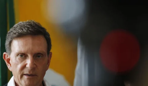 Crivella diz que evangélicos devem orar para que governo Lula dê certo