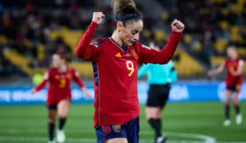 Copa do Mundo: Nigéria e Canadá empatam, Suíça e Espanha vencem na estreia