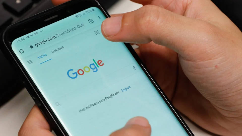 Desenrola: Google e Meta têm 48h para retirarem anúncios falsos da plataforma