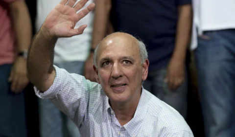 Justiça condena Arruda a pagar R$ 10 milhões e a ficar inelegível por 12 anos