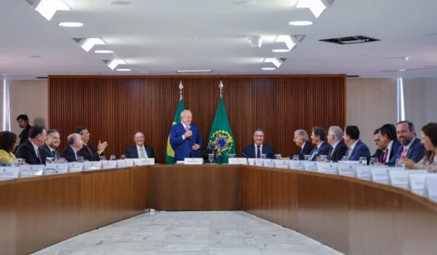 Ministros descumprem ordem de Lula e não intensificam viagens pelo País