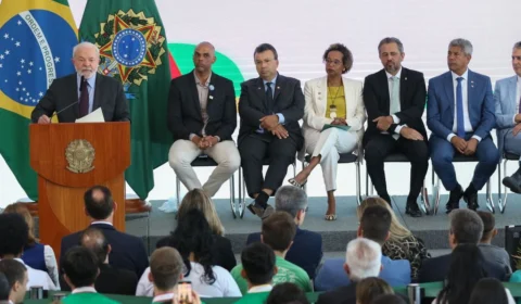 Presidente Lula sanciona lei que cria Programa Escola em Tempo integral