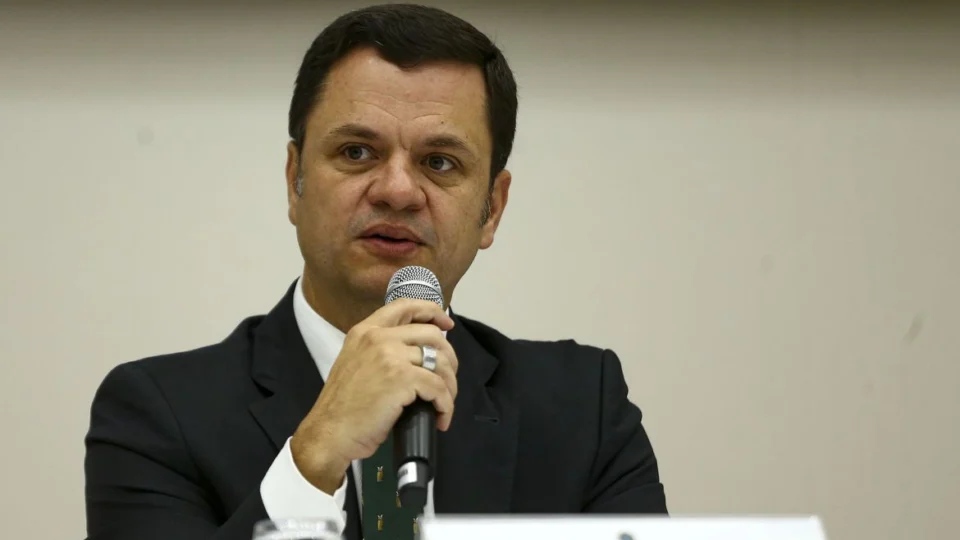 Torres deve devolver R$ 87 mil de salários, recebidos enquanto estava preso