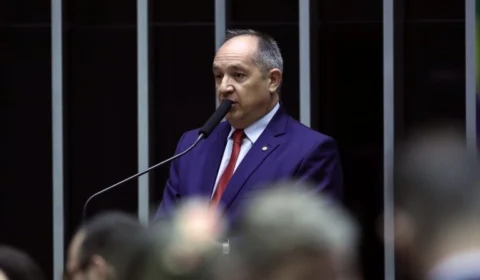 PL obriga candidato a devolver recursos públicos de campanha política