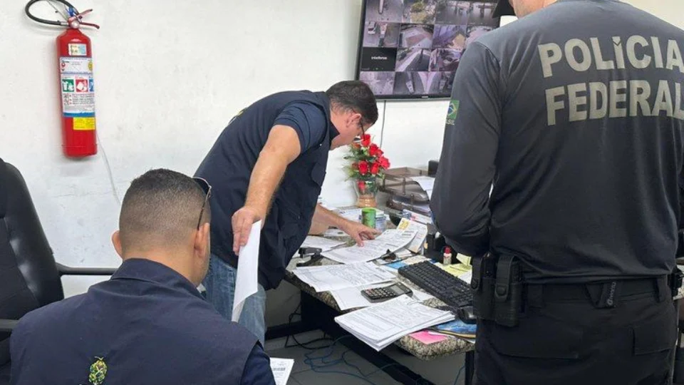 Polícia Federal realiza operação para identificar crimes de cartel em Manaus