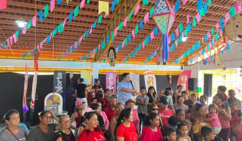 VÍDEO: veja como foi a estreia do programa Agora é Sábado