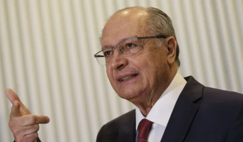 Em aniversário da Zona Franca de Manaus, Alckmin participa de reunião