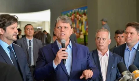 Republicanos ‘não vai integrar a base’ do governo Lula, diz Tarcísio