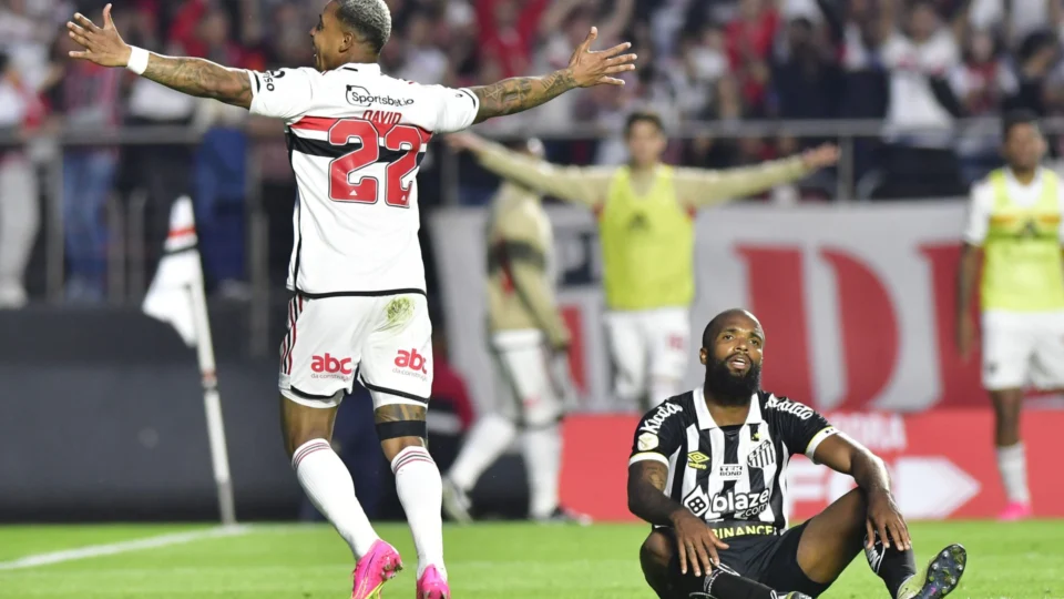 Brasileirão: São Paulo derrota Santos FC por 4 a 1 no Morumbi