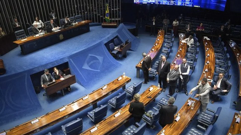 Senado deve comprar sofás de R$ 16 mil para apartamentos funcionais